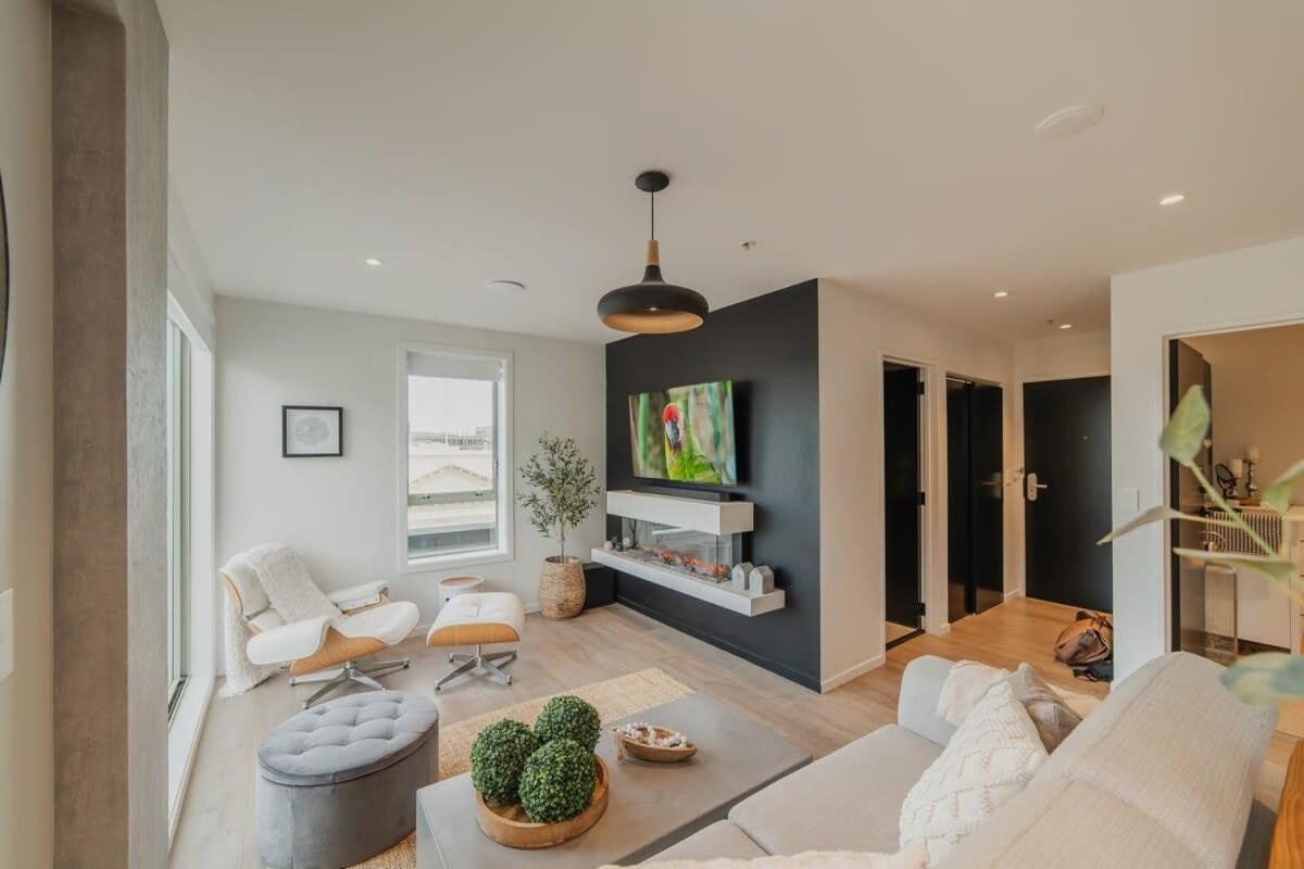 Penthouse Perfection - 2Br Elegance On Worcester St Крайстчёрч Экстерьер фото
